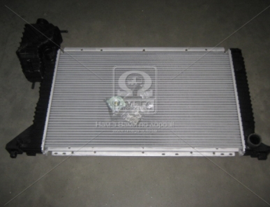 Радиатор охлаждения MERCEDES SPRINTER W 901-905 (95-) (Nissens) - фото 
