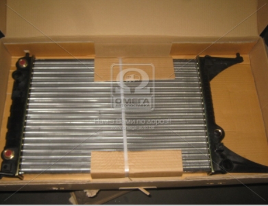 Радиатор охлождения OMEGA B 2.0 AT 94-99 (Van Wezel) VAN WEZEL 37002201 - фото 