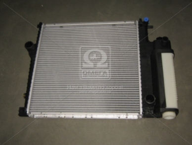 Радиатор охлаждения двигателя BMW 3 (E36) COMPACT (94-) 318-323i (Nissens) - фото 