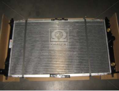 Радиатор охлаждения двигателя DAEWOO (ДЭУ) LEGANZA AT 99- (Van Wezel) VAN WEZEL 81002017 - фото 