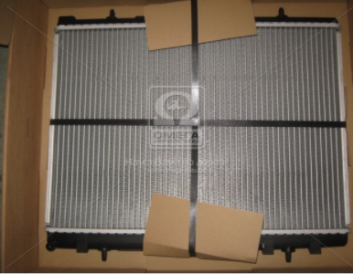 Радиатор охлаждения PEUGEOT 407/ CITROEN C5 2.0 AT (Nissens) - фото 