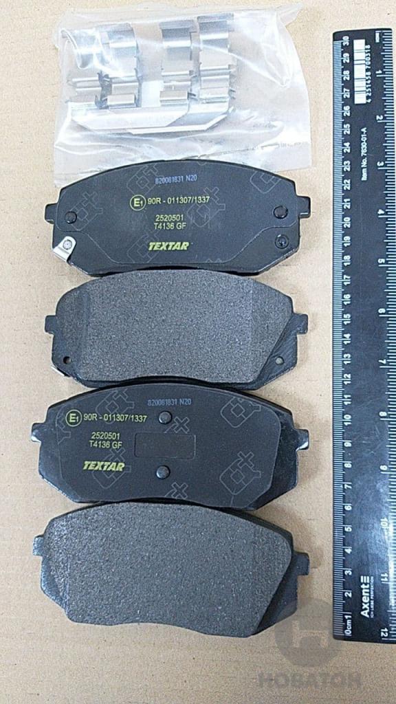 Колодки тормозные передние (дисковые) комплект (TEXTAR) 2520501 - фото 1