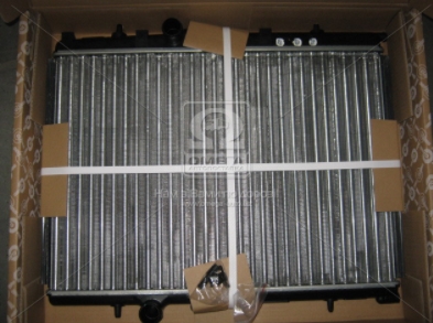 Радиатор охлаждения двигателя CITROEN, PEUGEOT (VALEO) - фото 