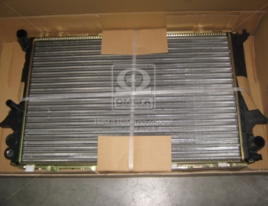 Радіатор охолодження AUDI 100 (C4) (90-) 2.8 і (вир-во Nissens) - фото 