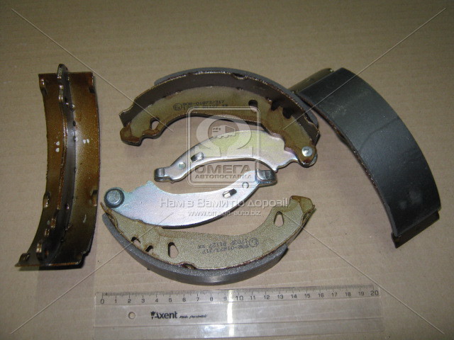 Колодки тормозные задние барабан (Bosch) - фото 