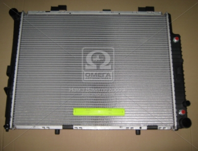Радіатор охолодження MERCEDES E-CLASS W210 (95-) (вир-во Nissens) - фото 