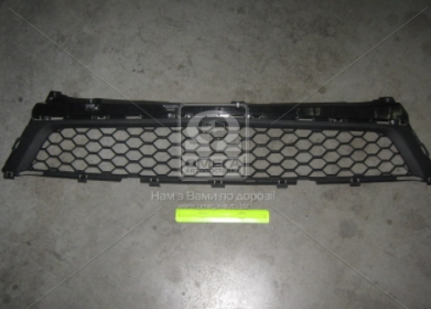 Решетка бампера переднего средняя MAZDA (МАЗДА) 3 04- (2-й сорт) (TEMPEST) - фото 