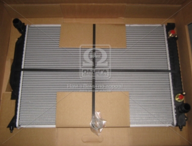 Радиатор охлаждения AUDI A6/S6 (C5) (01-) 2.5 TDi AT (Nissens) - фото 