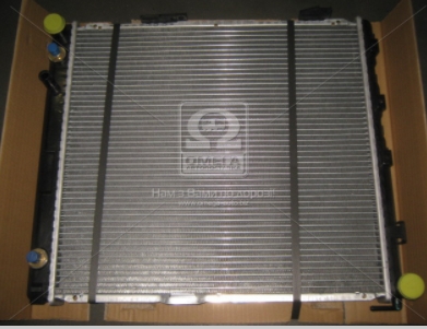 Радиатор охлаждения двигателя MB W124 25D/30D 93-95 (Van Wezel) - фото 