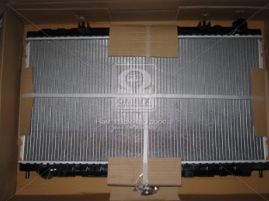 Радиатор охлаждения двигателя NISSAN PRIMERA (P11, W11) (96-) (VALEO) - фото 