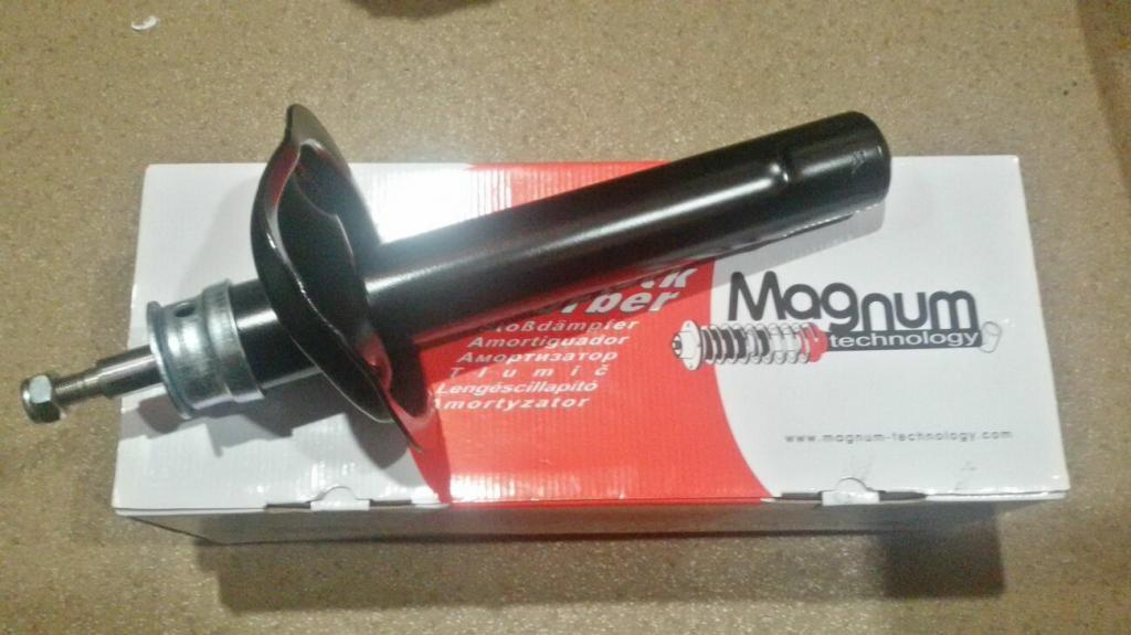 Амортизатор Magnum Technology AHP024MT - фото 