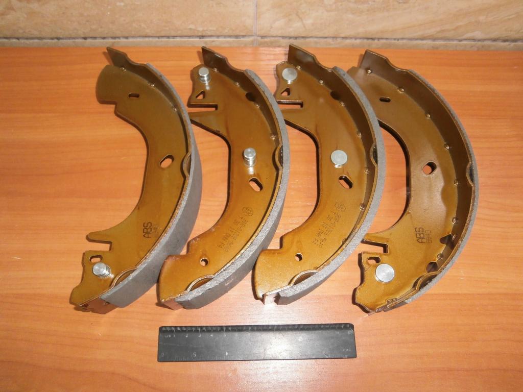 Колодки тормозные барабанные FORD (ФОРД) TRANSIT 80-120 задние (ABS) - фото 