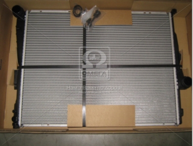 Радиатор охлаждения двигателя BMW 3 E46 (98-) 1.6-3.3 (Nissens) - фото 