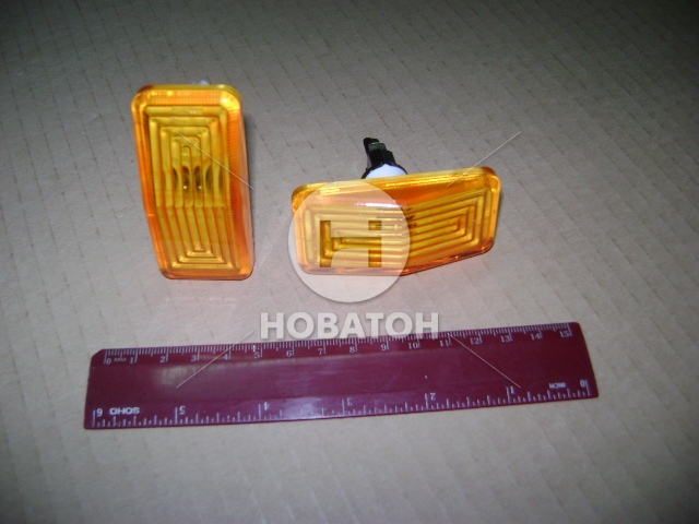 Указатель поворота боковой ВАЗ 2105 оранжевый с лампой (Рекардо) - фото 