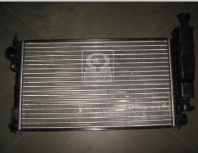Радиатор охлаждения двигателя PEUGEOT (ПЕЖО) 405 14/6/8/20 MT 92-96 (Van Wezel) - фото 