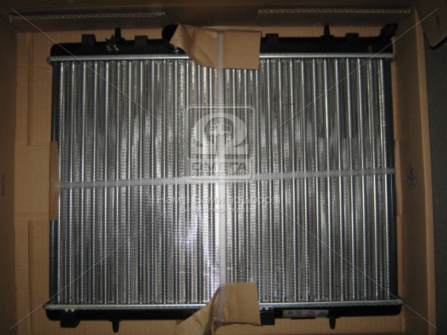 Радиатор охлаждения PEUGEOT 208 (12-)/CITROEN C-ELYSEE (12-) (Nissens) - фото 