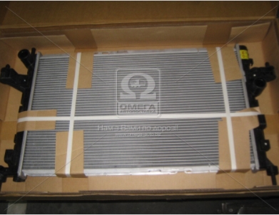 Радиатор охлаждения двигателя CORSAC 13/7CDTi MT/AT 03- (Van Wezel) - фото 