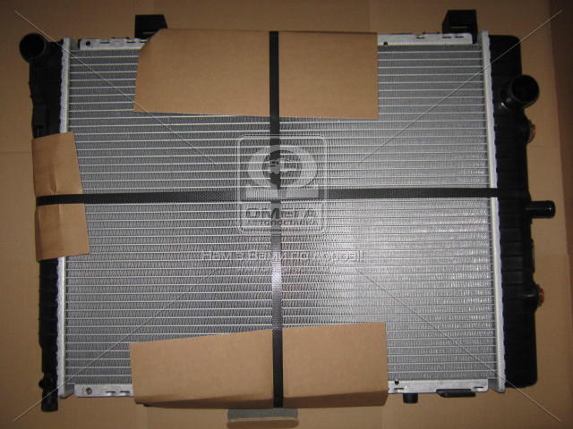 Радиатор охлаждения MERCEDES C-CLASS W202/CLK-CLASS W208 (Nissens) - фото 