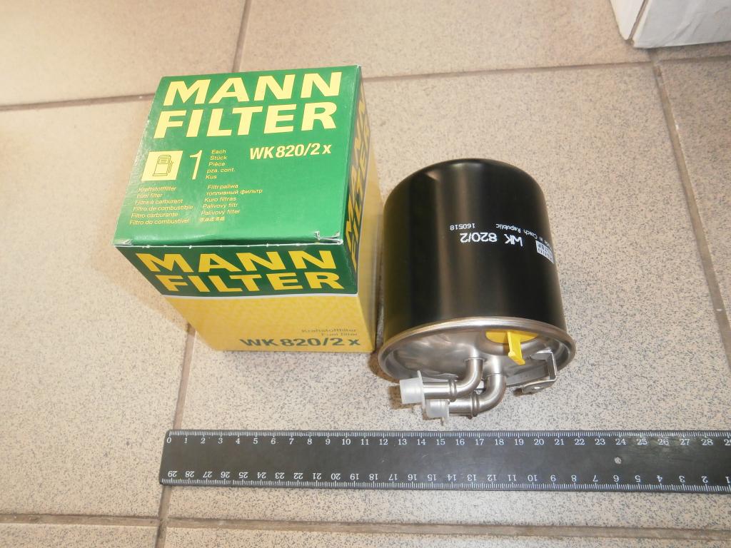 Фильтр топливный (MANN) WK820/2X - фото 