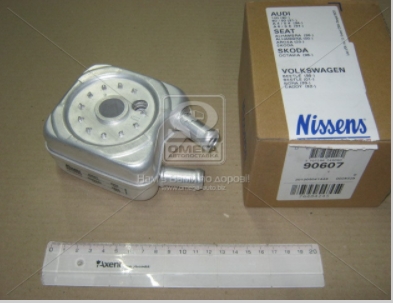 Радіатор масляний AUDI 100 (C4) (90-) 1.6 і (+) (вир-во Nissens) NISSENS 90607 - фото 