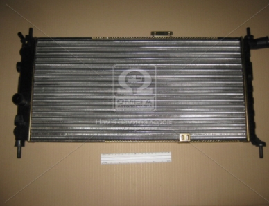 Радиатор охлаждения OPEL KADETT E (84-) 1.6-2.0i (Nissens) NISSENS 632731 - фото 