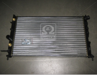 Радиатор охлаждения OPEL VECTRA B (95-) 1.4-2,2 АТ (Nissens) - фото 