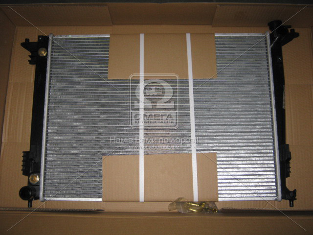 Радиатор охлаждения HYUNDAI ix35/ KIA SPORTAGE AT (Nissens) - фото 