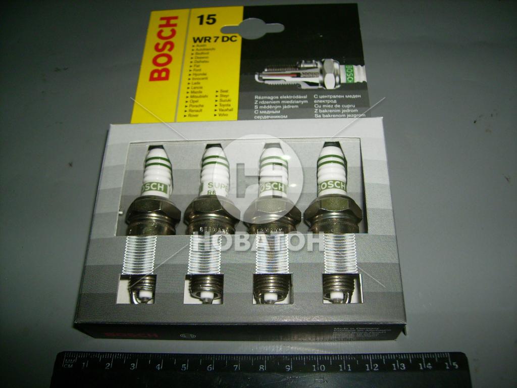 Свічка запалювання BOSCH WR7DC ВАЗ 2108-09-10 (4 шт. блістер) (вир-во Німеччина) 0242235881 - фото 