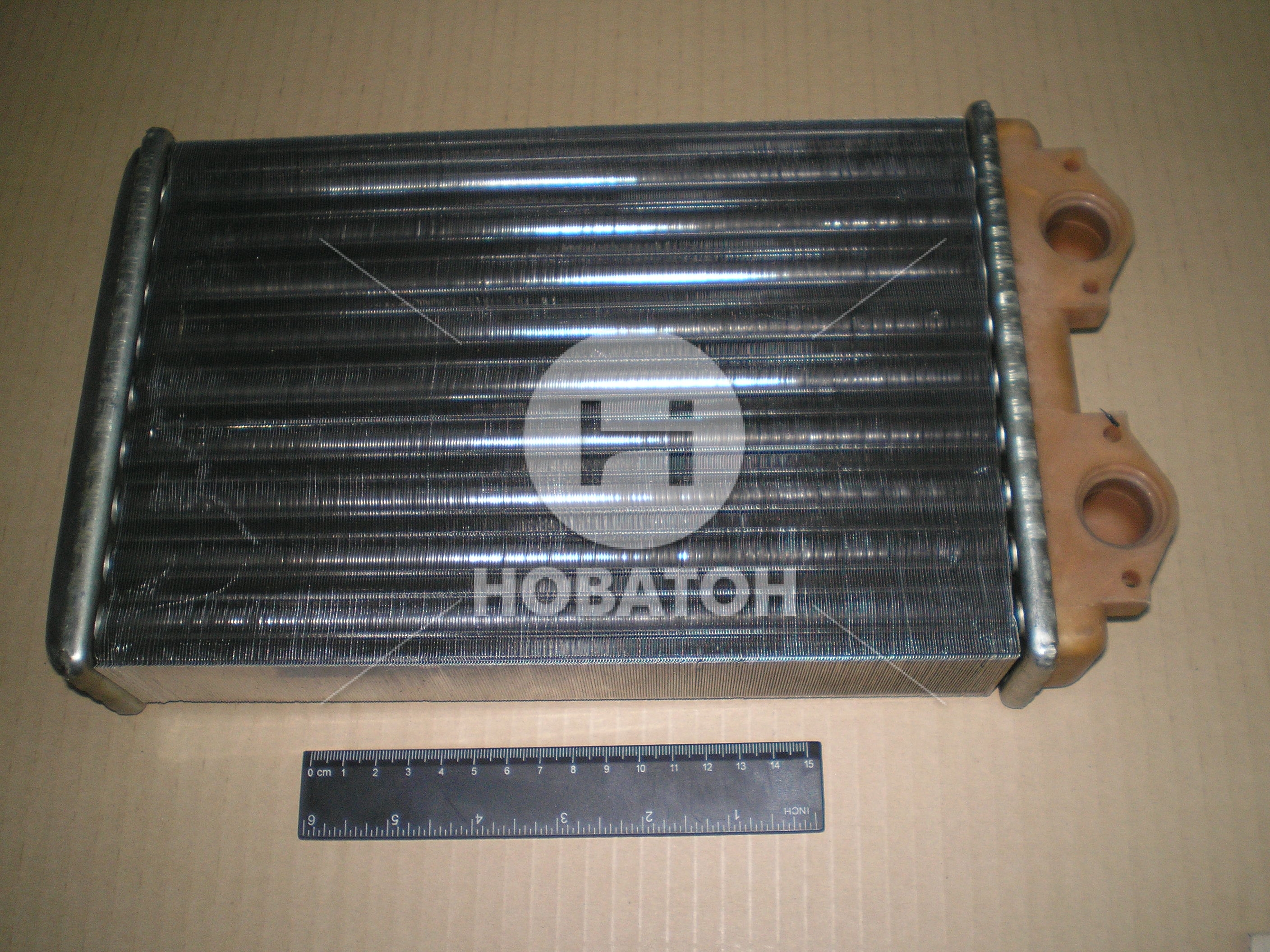 Радиатор отопителя ГАЗ 31105, 3111, ГАЗель 2790 (бачок с фланцами) (покупн. ГАЗ) - фото 