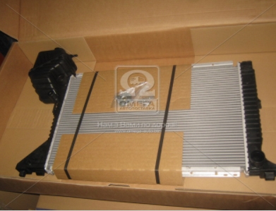 Радиатор охлаждения MERCEDES SPRINTER W 901-905 (95-) (Nissens) NISSENS 62519A - фото 
