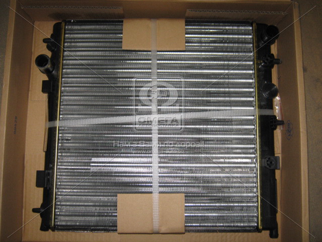 Радиатор охлаждения CITROEN C3,C4; PEUGEOT 208 1.2-1.4 (пр-во Nissens) - фото 