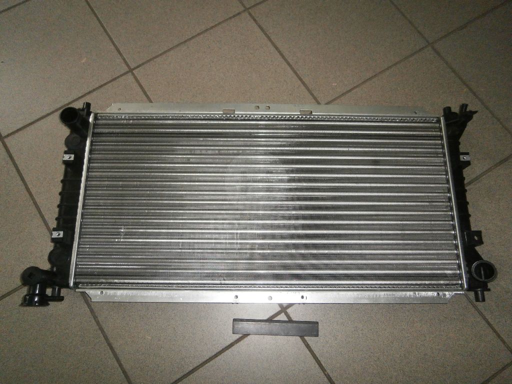 Радиатор охлаждения двигателя MAZDA (МАЗДА) 626 92-02 МТ (THERMOTEC) - фото 