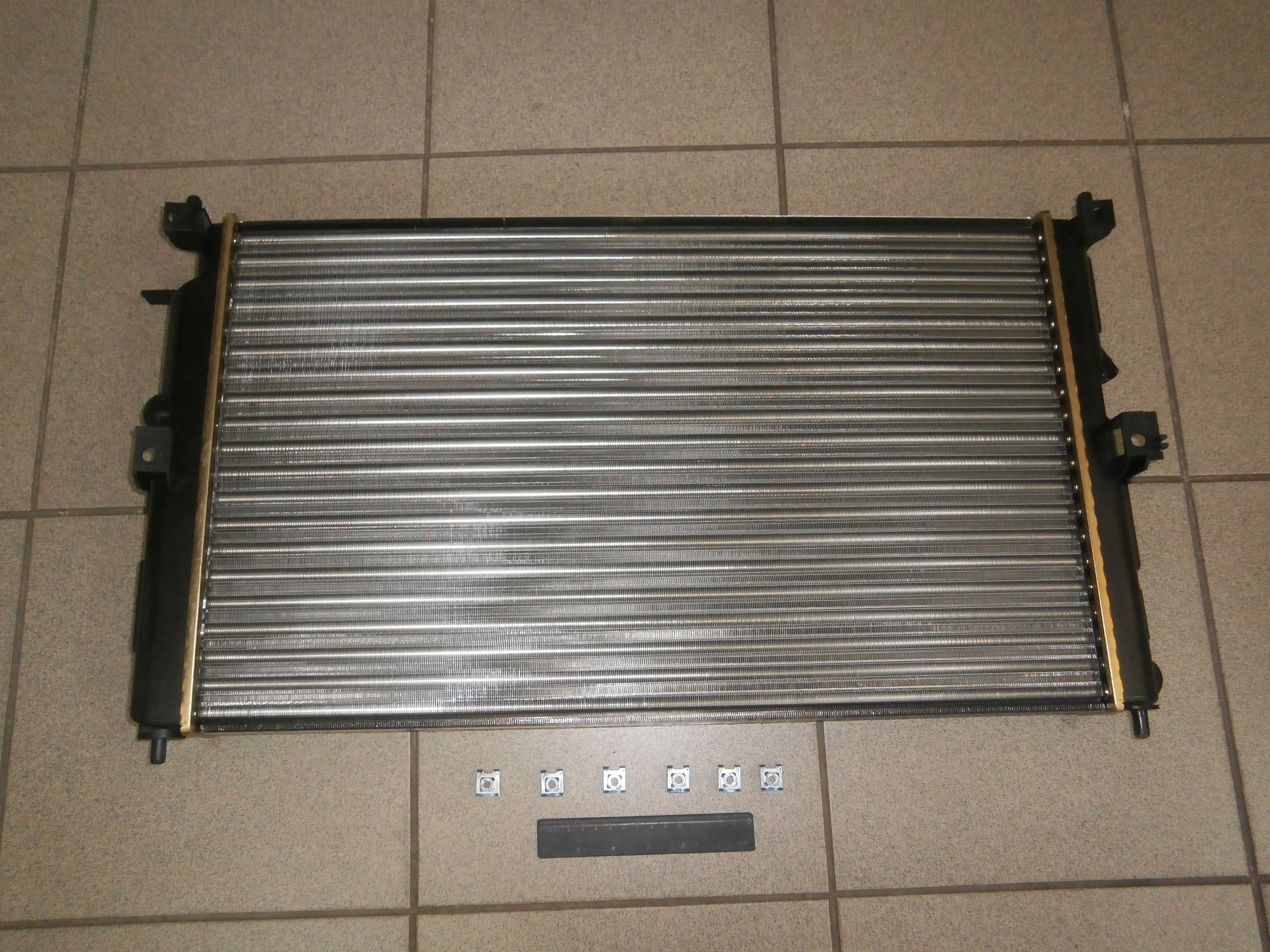 Радиатор охлаждения двигателя VECTRA B MT 95-02 (Ava) - фото 