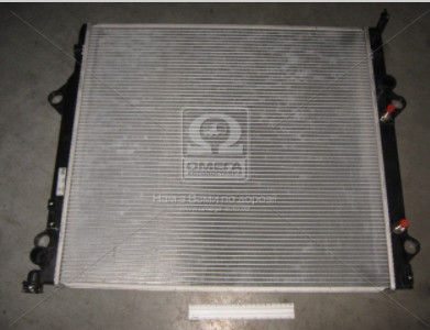 Радіатор охолодження TOYOTA LAND CRUISER PRADO J120 (02-) 4.0 і V6 (вир-во Nissens) NISSENS 64684 - фото 
