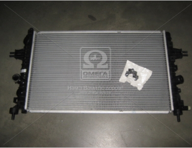 Радиатор охлаждения OPEL ASTRA H (04-) (Nissens) - фото 